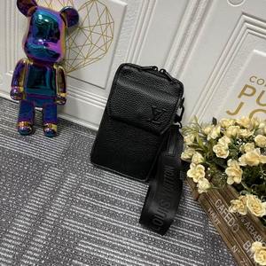 LV Handbags 678